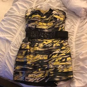 Bebe black and yellow short party dress